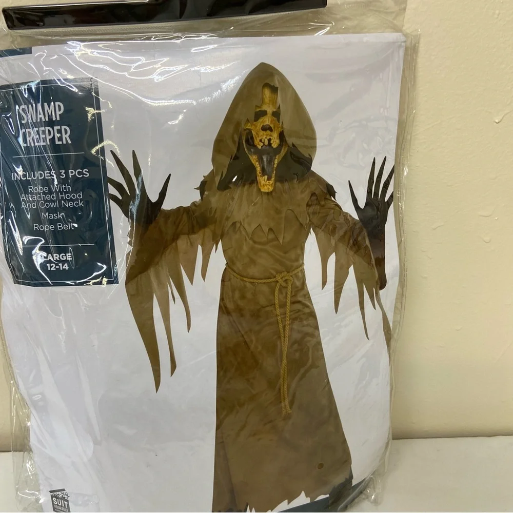 Halloween Costume Size 12-14 Years Swamp Creeper Scary Creature Robe Mask Belt